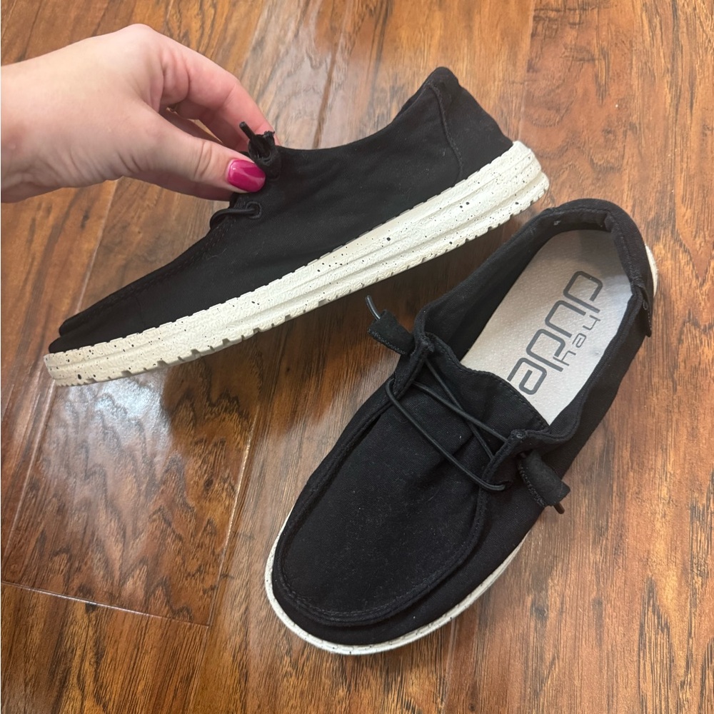 Women’s Black Heydudes